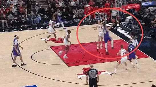 东契奇绝杀掘金斩获周最佳 超强临场应变成制胜