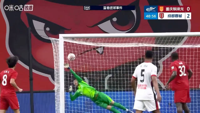川渝德比两记世界波惊艳中超，韦巴佩肯帕尔默