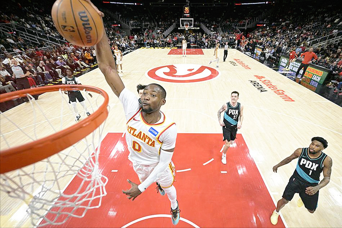 库明加老鹰首秀惊艳 但短板暴露引担忧