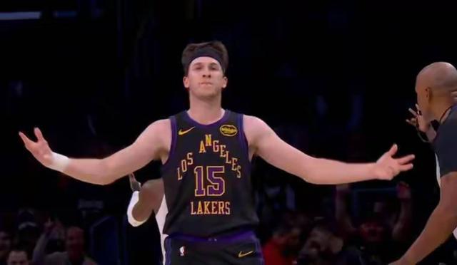 湖人三连胜背后里夫斯扛起责任 球队协作成关键