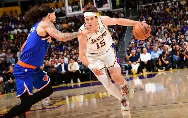 湖人三连胜背后里夫斯扛起责任 球队协作成关键