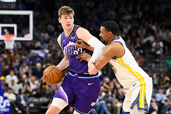 爵士力克勇士菲利波夫斯基19+15助球队逆转