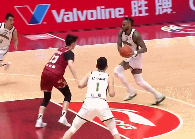 浙江队力克辽宁锁定卡位战关键胜利