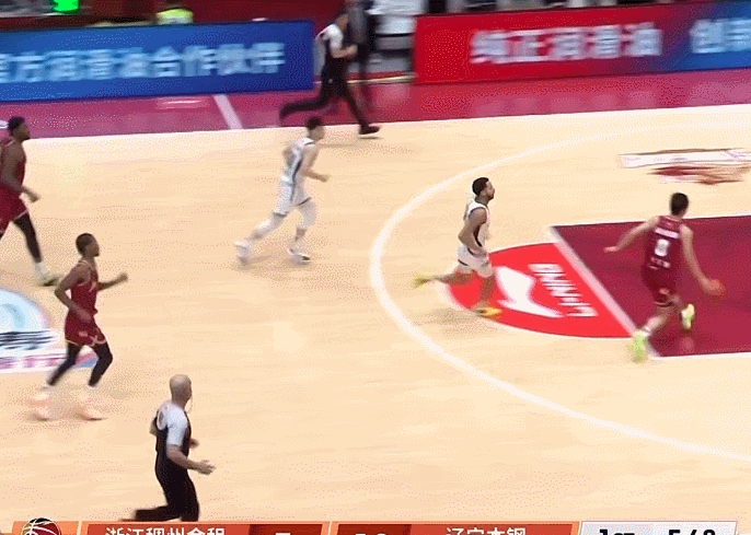 浙江队力克辽宁锁定卡位战关键胜利