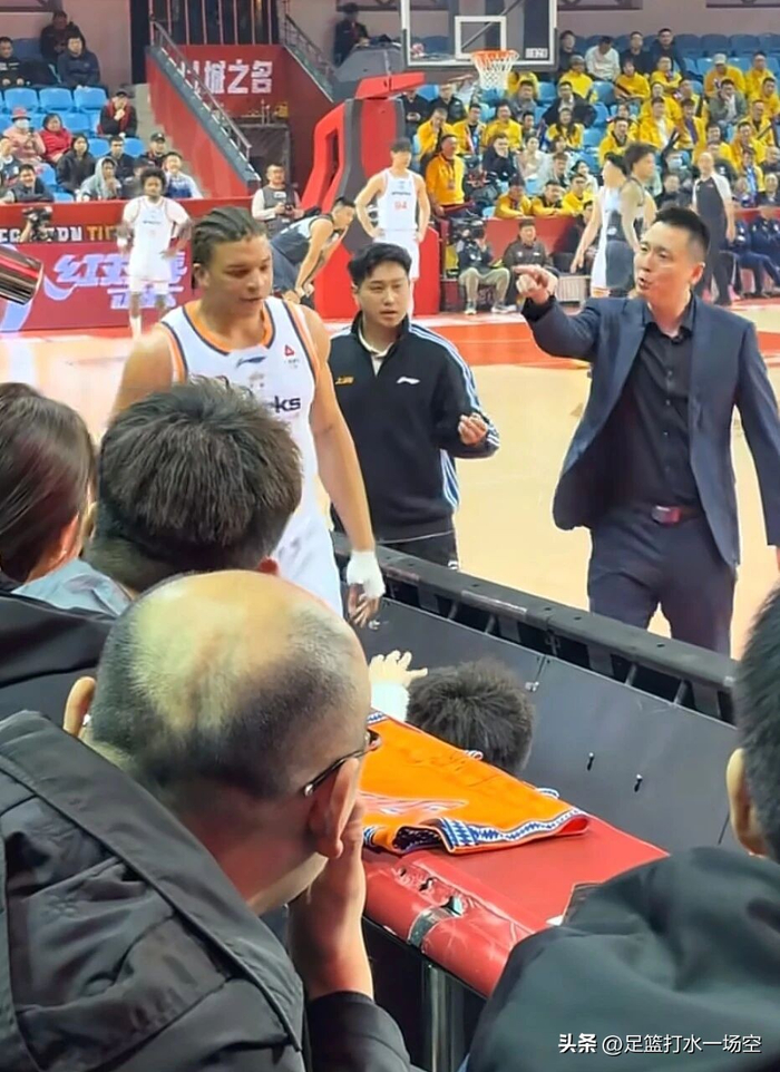 外援管理争议升级，五起事件引热议