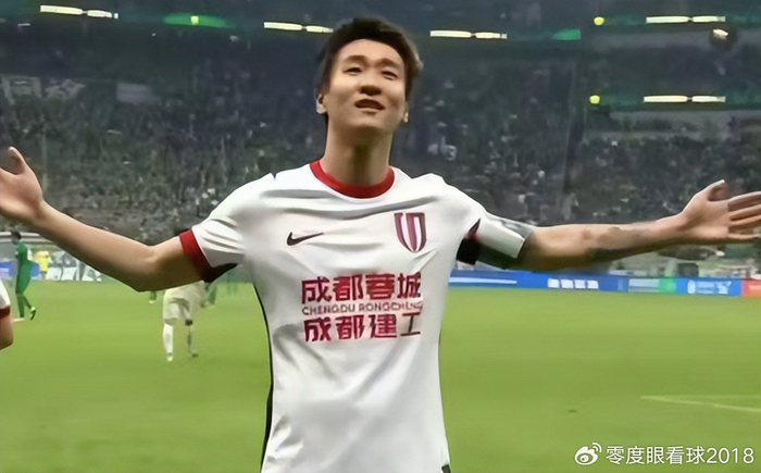 成都蓉城逆转国安 韦世豪绝杀张玉宁头球破门