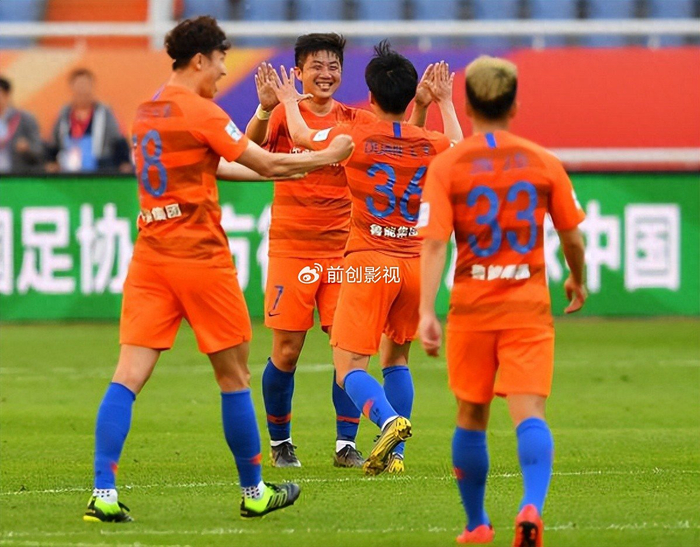 韩鹏执教鲁能引热议 队内老将淡出年轻球员崛起