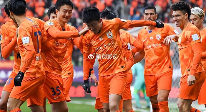 韩鹏执教鲁能引热议 队内老将淡出年轻球员崛起